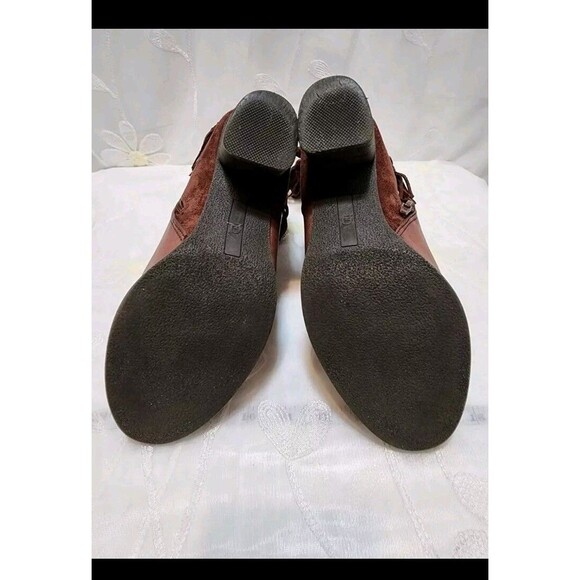 NEW DIRECTIONS WOMENS 9 BROWN ZIP ANKLE BOOTIES JOJO SUEDE FRINGE TASSLE STYLISH - Picture 5 of 13